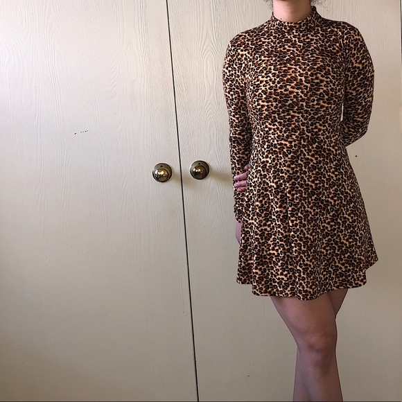 Leopard Print Swing Dress - Picture 5 of 7